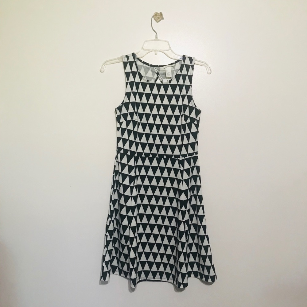 Sleeveless Summer Dress City Streets